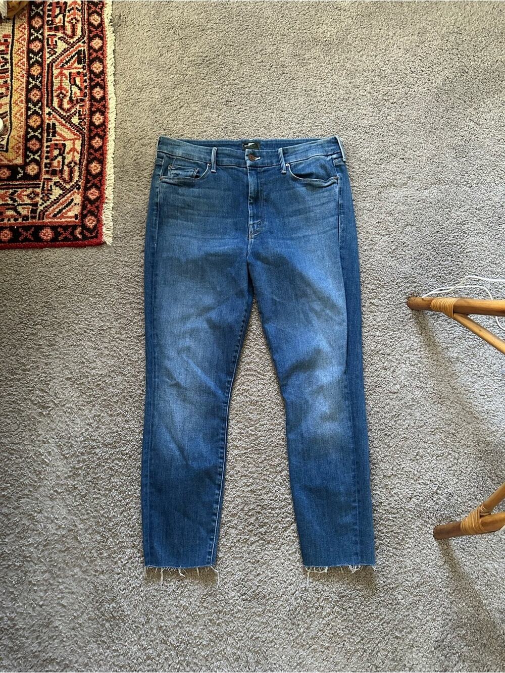 MOTHER Looker Ankle Fray Jeans